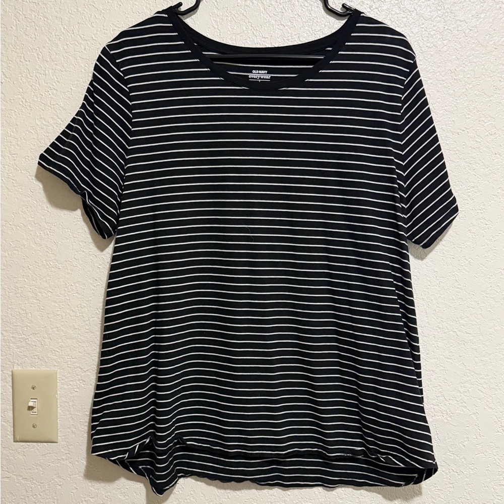 Old Navy Everywear Top black stripes size XL